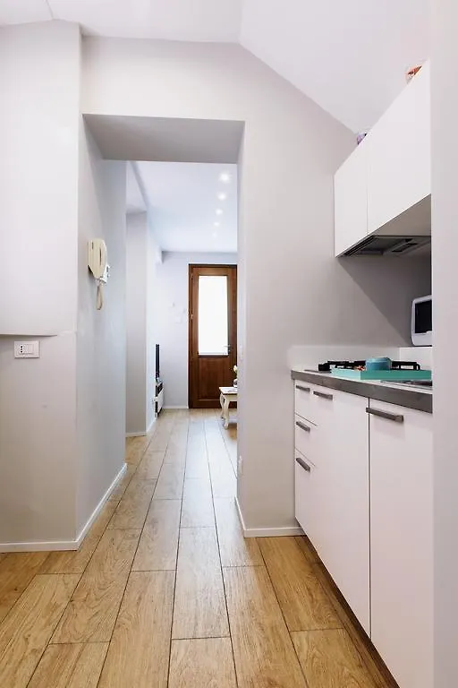 Appartamento Lora Luxury House Côme 0*,